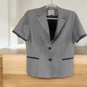 ✨Collections for Le Suit Short Sleeve Grey Button Down Sz 12 Blazer✨